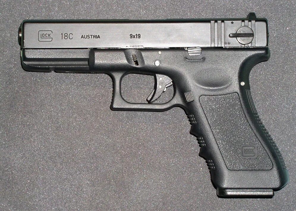 Антотка 18. Глок 18c. Glock 18c Калибр. Glock 18 Austria 9x19.