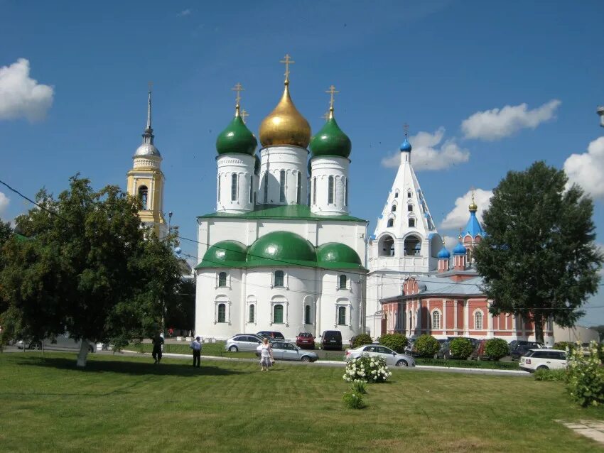 Храм Успения Пресвятой Богородицы Коломна. Успенская Церковь Коломна. Коломенский Кремль Коломна. Коломна города 3