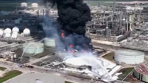 Потушили ли пожар на нефтезаводе