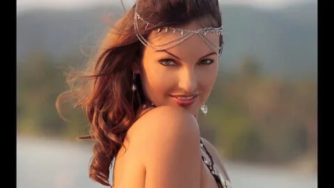 Джоанна Тейлор жалаңаш