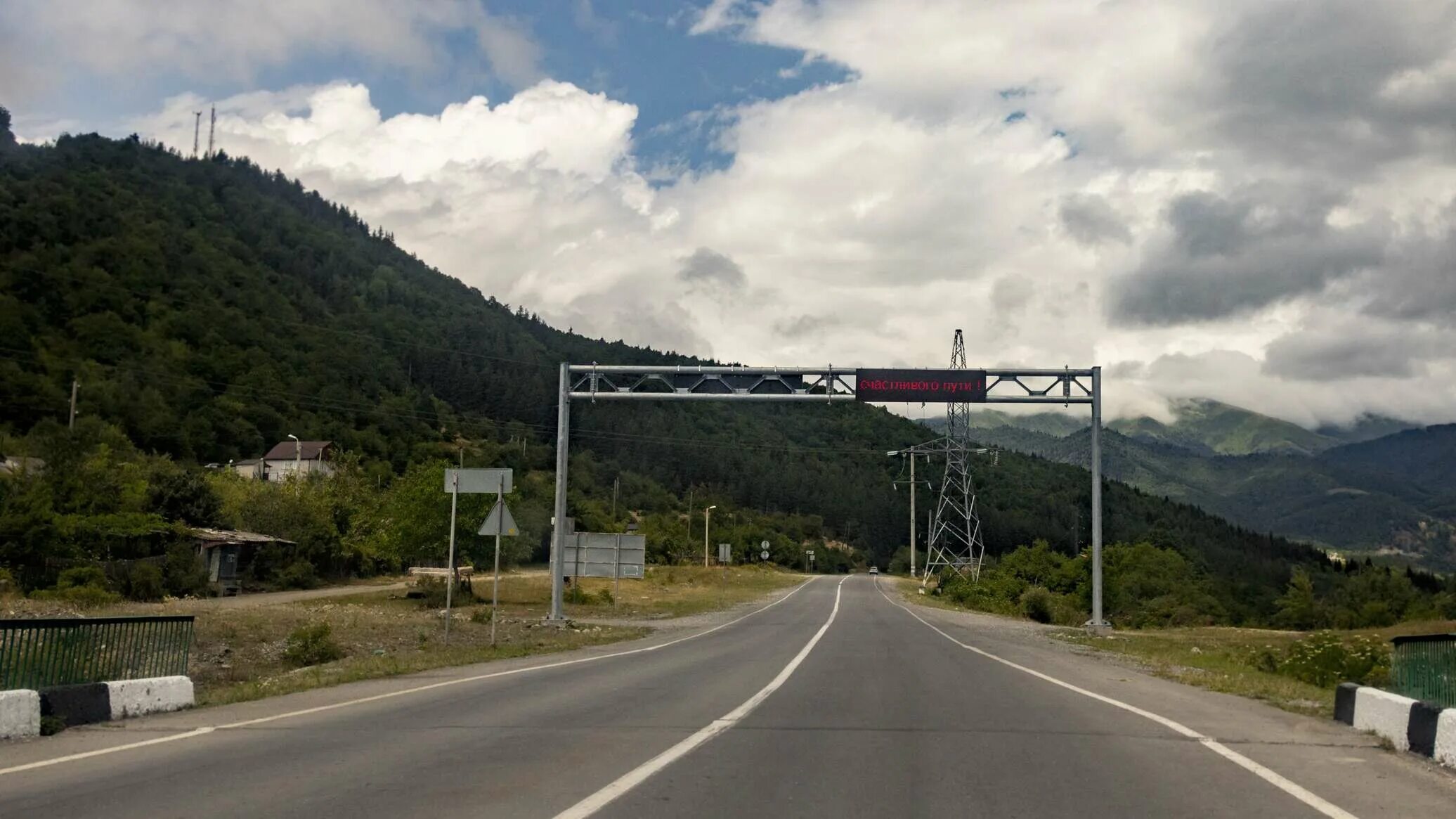 Транскавказская магистраль в южной осетии. Транскавказская магистраль в южной осетии. Транскам южная осетия. Тоннель в южную осетию. Транскам южная осетия.