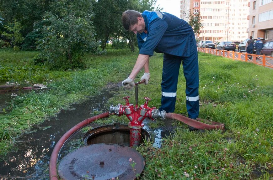 Прочистка сетей. Водоканал Подольск. Промывка водопроводных сетей. Городской водопровод. Внутриквартальные сети водопровода.