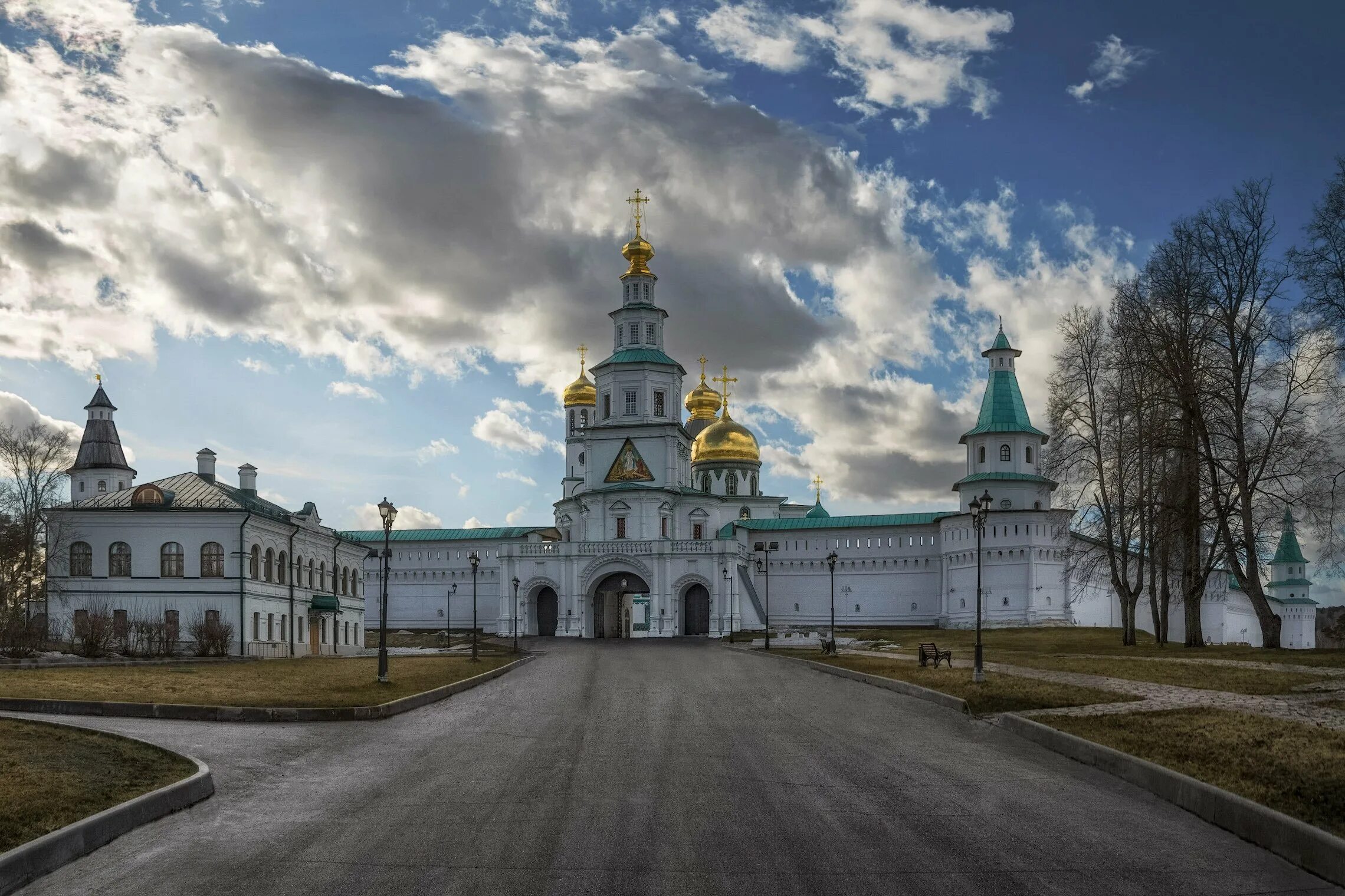 Жителям Серпухова предложили полюбоваться ночным городом - МК Серпухов