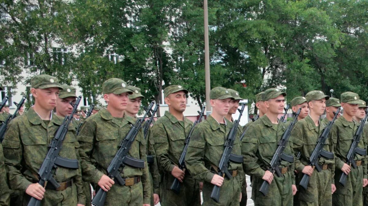 В москве есть военное положение. Военнослужащие России. Фото российских военных. Военная мобилизация. Армия РФ мобилизация.