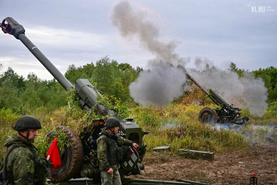 артиллерия россии. жесткая артиллерия. рсзо смерч на украине 2022. Little david мортира снаряд. 2с7 пион в чечне.