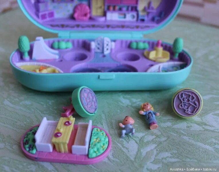 Включи polly pocket. Полли покет 1997. Полли покет 90-х. Набор Полли покет 1997. Набор Полли покет 1998.