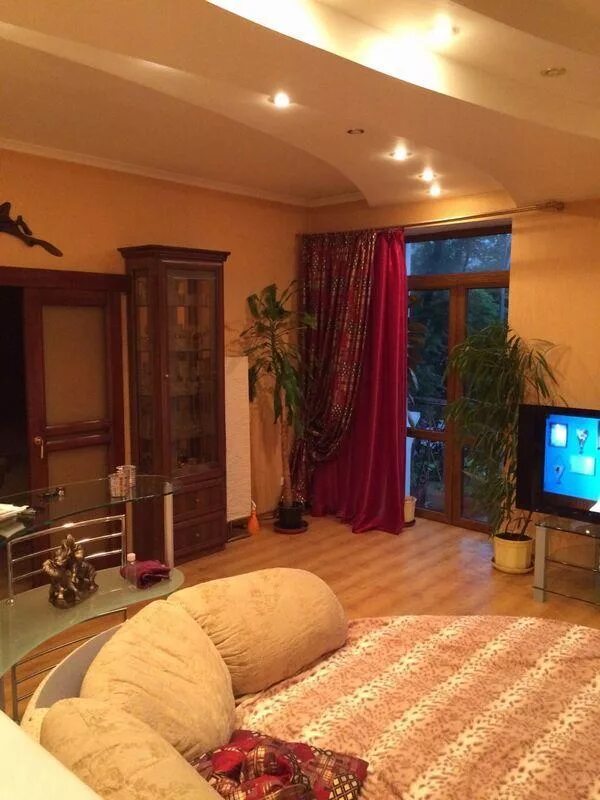 7 в квадрате. маленькая студия в краснодаре. антиагент краснодар недвижимость. кватеракраснодарремот улица выставочная 6. краснодар квартиры ул красная.