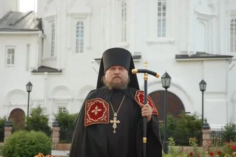 Настоятель мужского