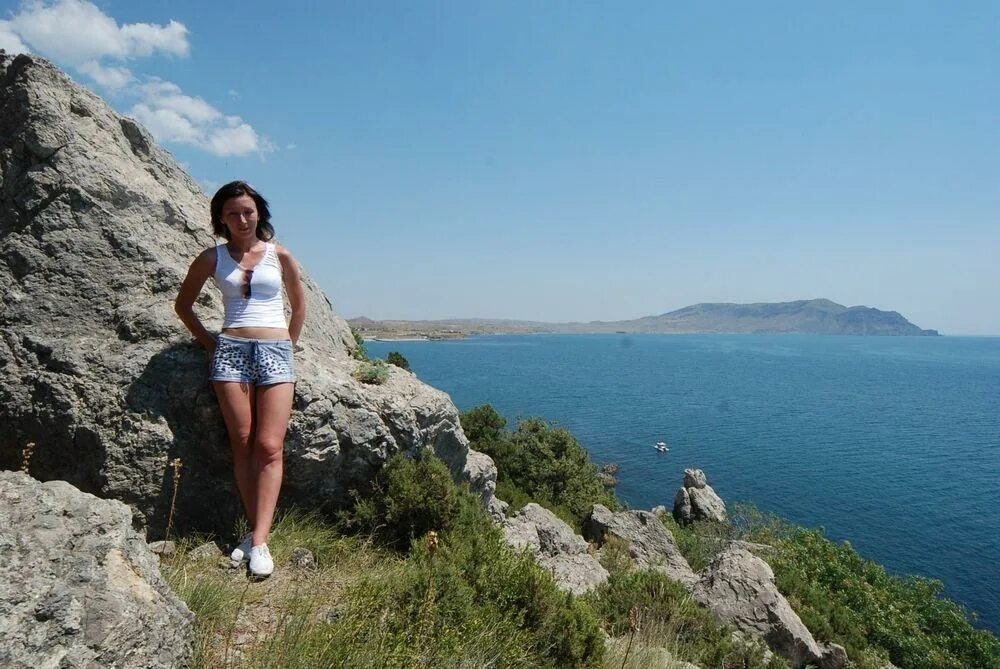 гора сокол новый свет. новый свет крым анна борисовна. алушта экскурсии 2022. судак девушки. коктебель девушки.