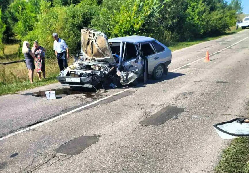 Чп базарный карабулак саратовской области. Авария в алексеевке базарно карабулакского района. Дтп базарный карабулак саратовской. Дтп базарный сегодня. Чп базарный карабулак саратовской.