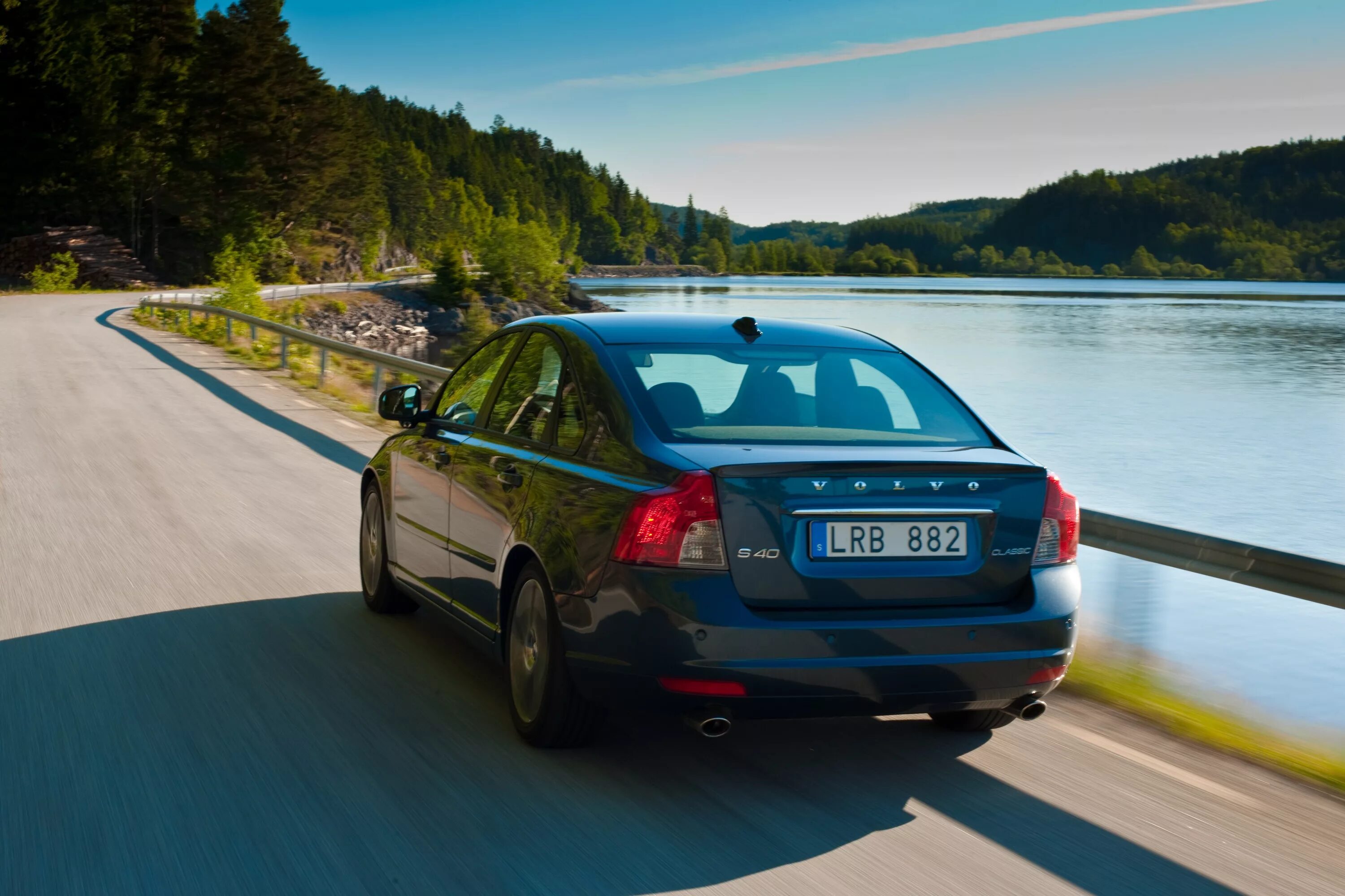 Вольво чья страна. Вольво s40. Volvo s40 2012. Вольво седан s40. Volvo s40 r.