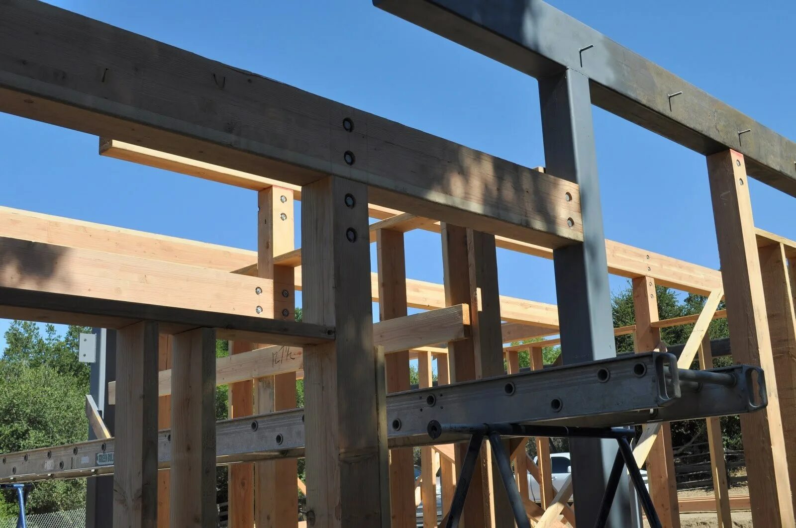 Frame beams
