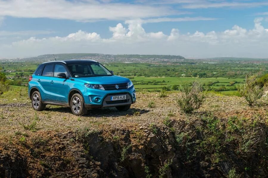 Suzuki vitara 2015. Покажи сузуки серебристого цвета. Витара 2023. Сузуки витара алтайский край. Сузуки витара алтайский край.