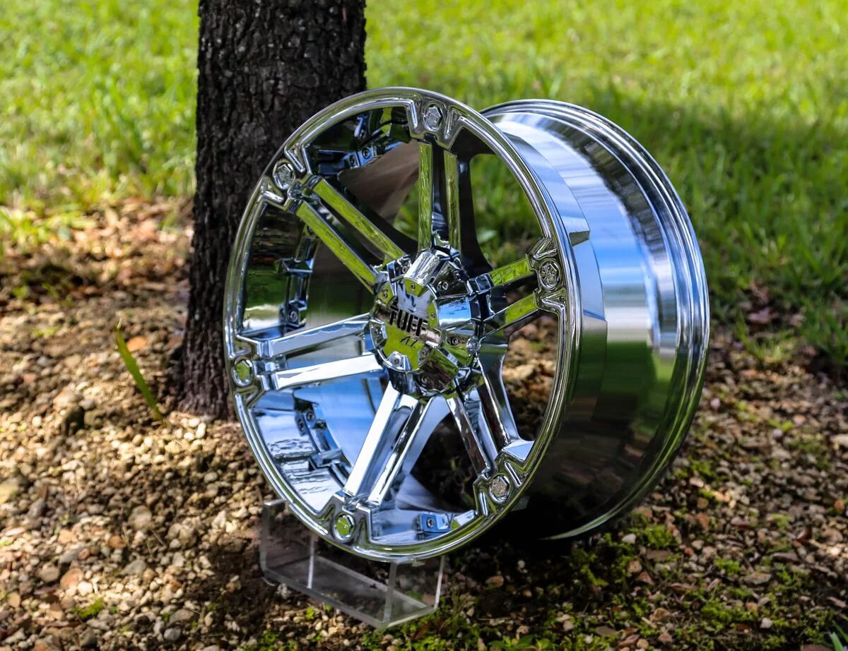 Диски tuff r15. Японские диски на ваз. Желтые литые диски. Старые литые диски. Старые литые диски.