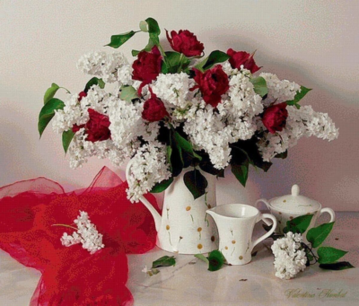 кислица (оксалис) цветок. утренние цветы. красивый букет в вазе. цветок доброе утро фото. цветы на окне.