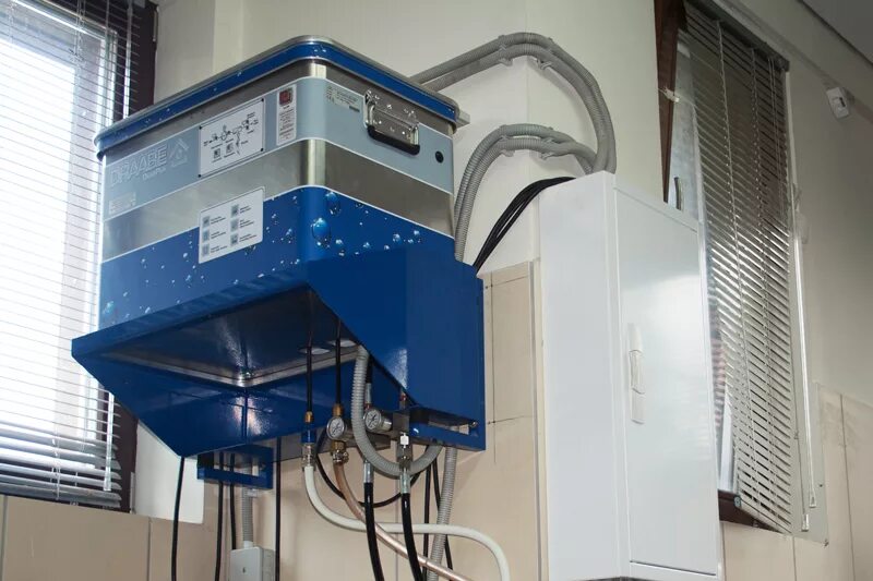 способы повышения влажности воздуха. промышленная система увлажнения воздуха. увлажнение воздуха в квартире. форсуночная система увлажнения воздуха. форсуночная система увлажнения.