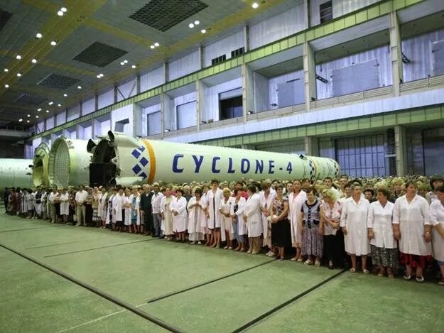 Как выглядит южмаш сейчас СМИ: Россия нанесла удар ракетой РС-26 "Рубеж" по заводу "Южмаш"
