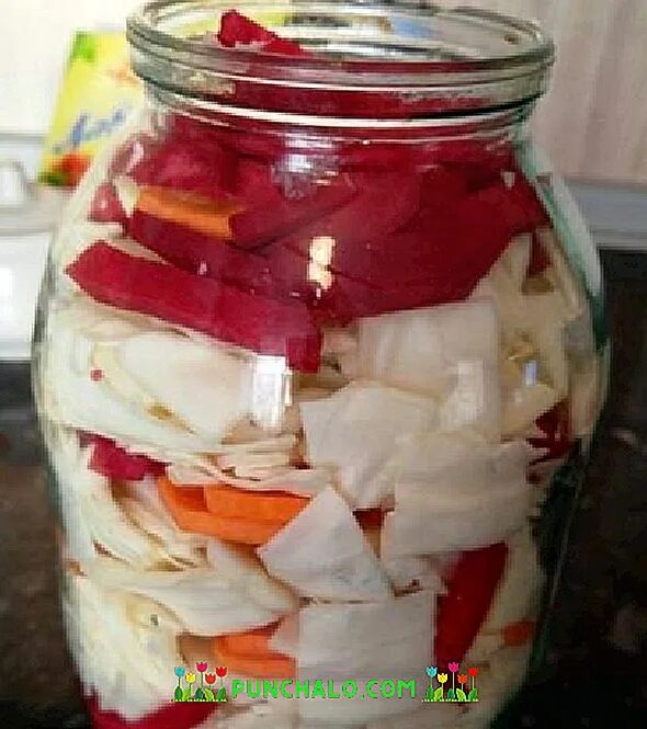 огурцы на зиму без стерилизации. огурцы в банке красивые. засолка в банки огурцы. огурцы в банке на зиму. засолка в банки огурцы.