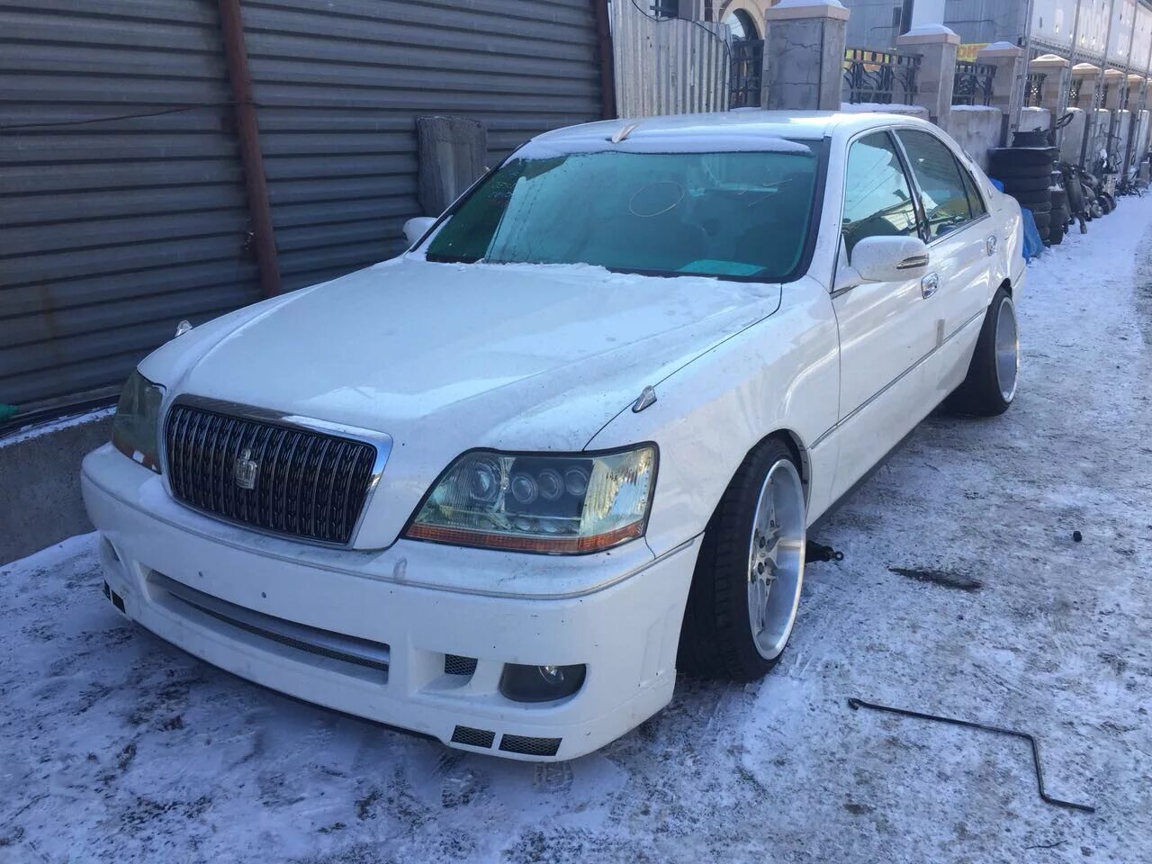 Crown разбор. Toyota crown majesta 2001. toyota crown majesta s177. тойота краун маджеста 2001. краун маджеста 177 кузов.