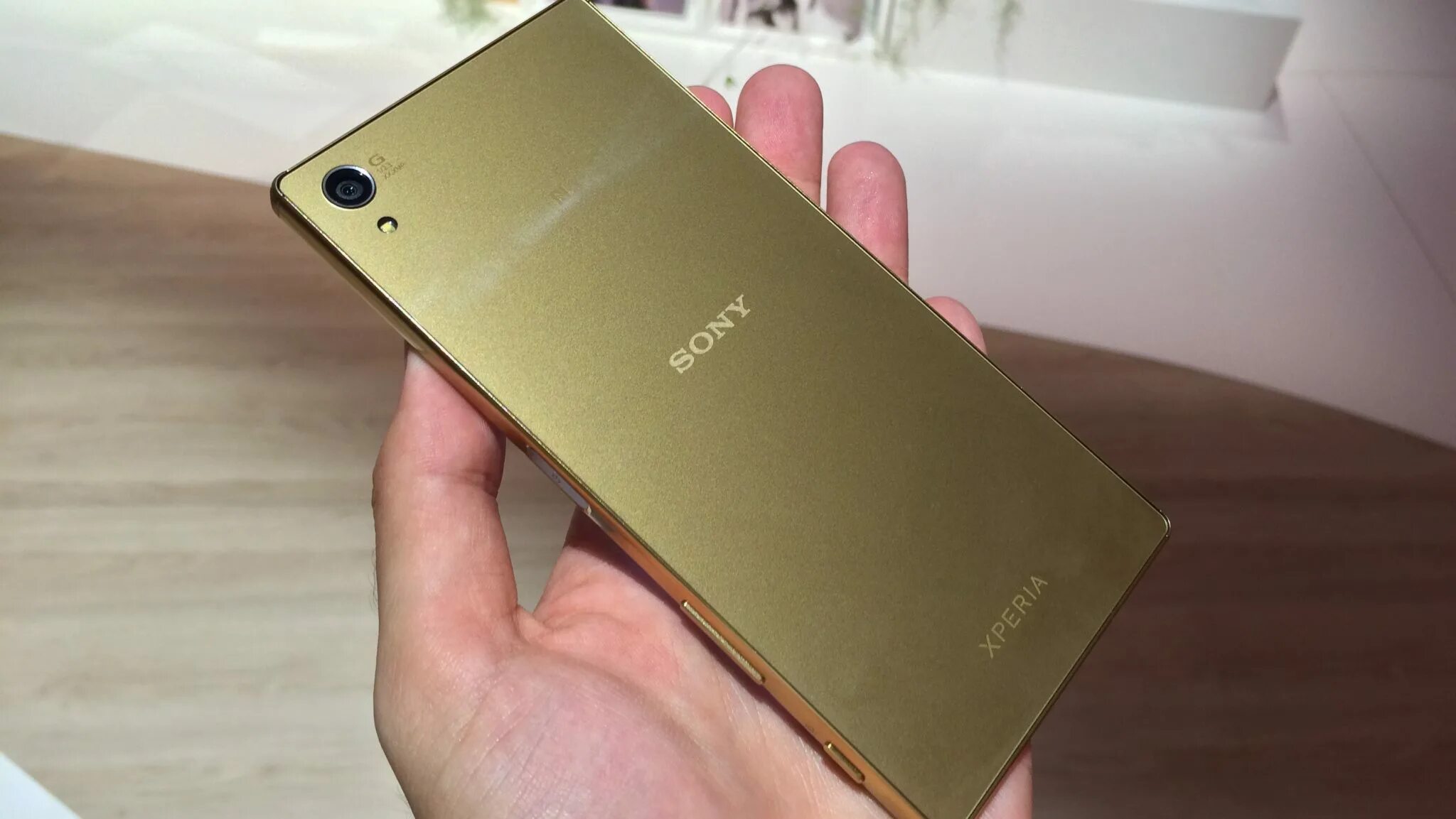 Телефон sony z5