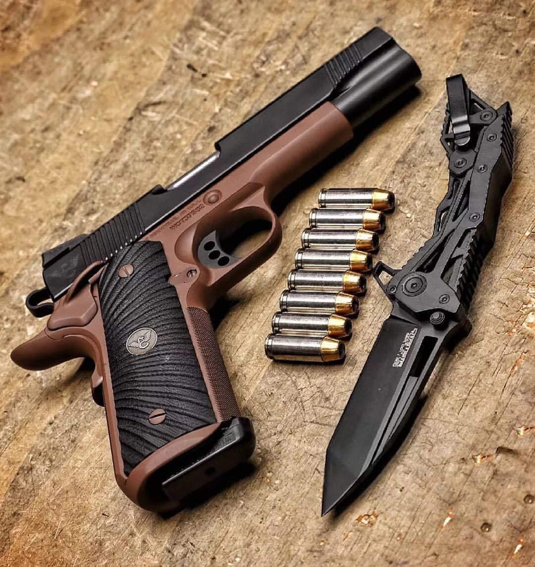 Just enough guns. Wilson Combat 1911. Огнестрельное оружие. Красивое оружие.