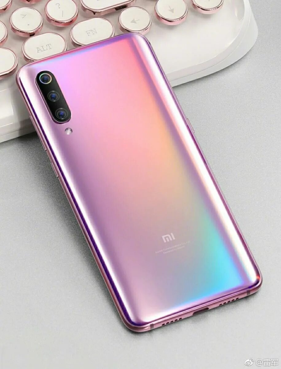 Самые лучшие телефоны редми. Xiaomi mi9 Purple. Xiaomi mi 9 128. Xiaomi mi 9 фиолетовый. Xiaomi mi 9 mi.