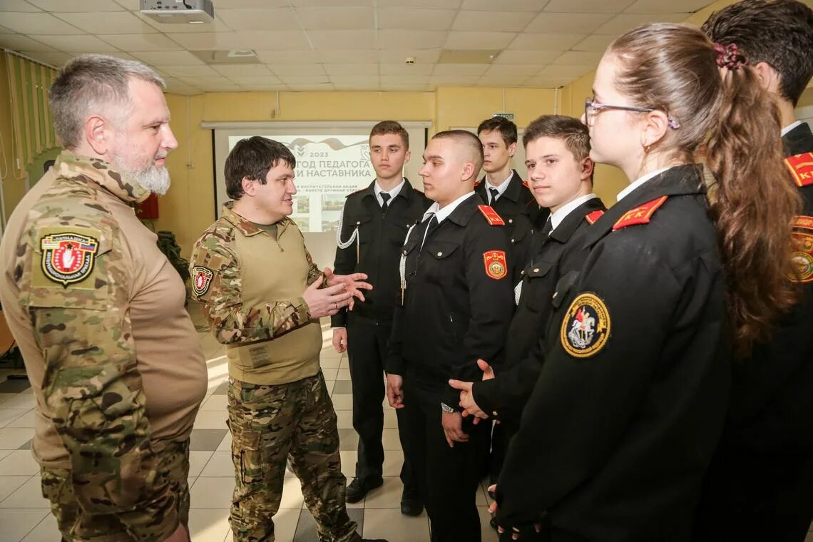 Набор в интернациональную бригаду пятнашка. Добровольческий отряд пятнашка.