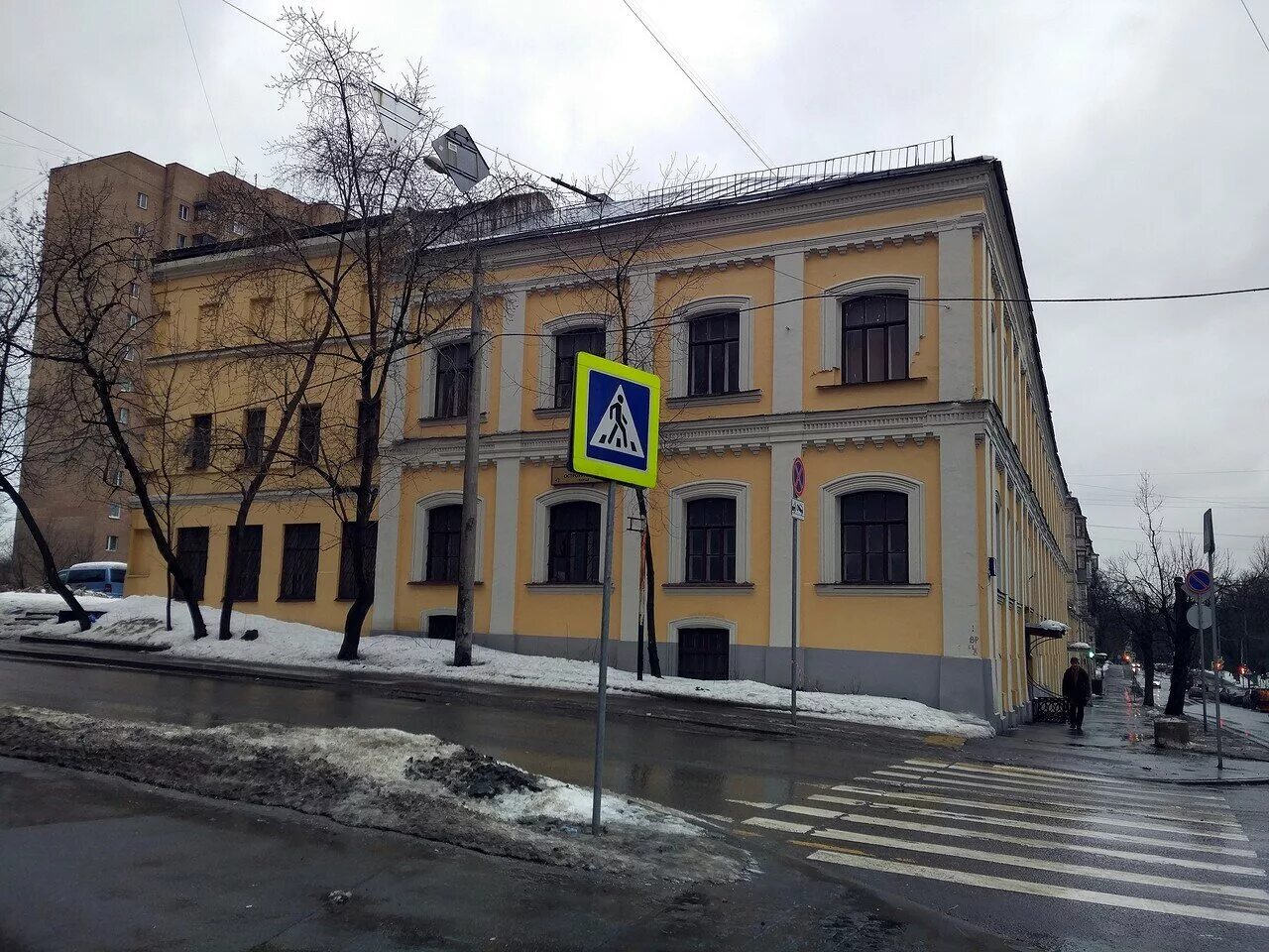 Мариинская больница родильное отделение. Церковь троицы живоначальной при ермаковской богадельне. Александровский отделения. Александровская больница астрахань. Александровское отделение ермаковской богадельни.