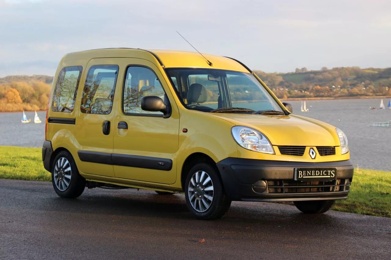 Купить рено кангу москве. Renault Kangoo. Renault Kangoo 1. Renault Kangoo 1 поколение. Renault Kangoo 1997.