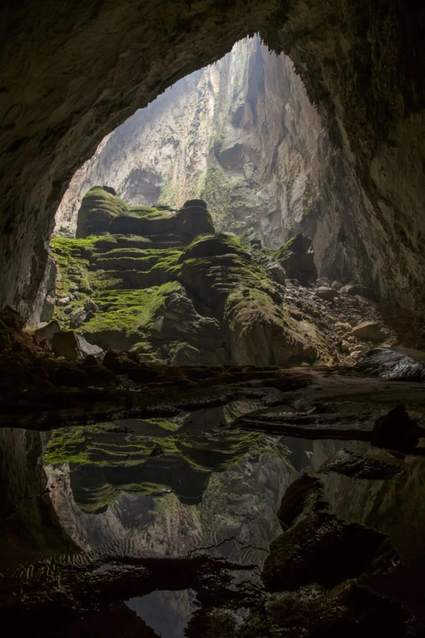 Big mother nature cave. Пещера Шондонг. Пещера Шондонг Вьетнам. Деветакская пещера. Пещера Кейв.