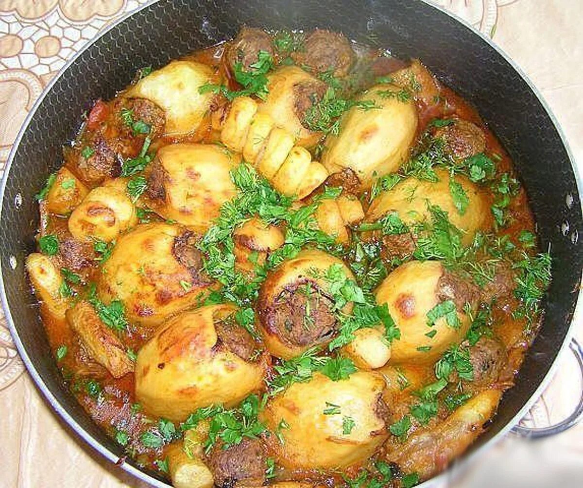 картофель фаршированный фаршем. фаршированная картошка в духовке. фаршированная картошка в духовке. картошка фаршированная грибами. фаршированная картошка с фаршем в духовке.