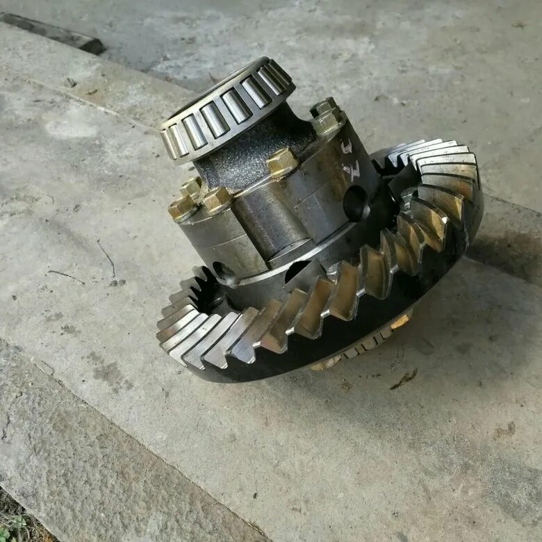 Дифференциал мотороллера муравей. Traxxas x-maxx 1/5 4wd 8s tsm. Tz1a3zs2aa p4 дифференциал. Сателлит дифференциала редуктора муравей. Дифференциал cf moto x6.