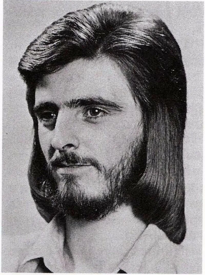 Мужчины 70 х годов. Прически в 70-е годы мужские. Причёски 70-х мужские СССР. Мужская стрижка 70е.