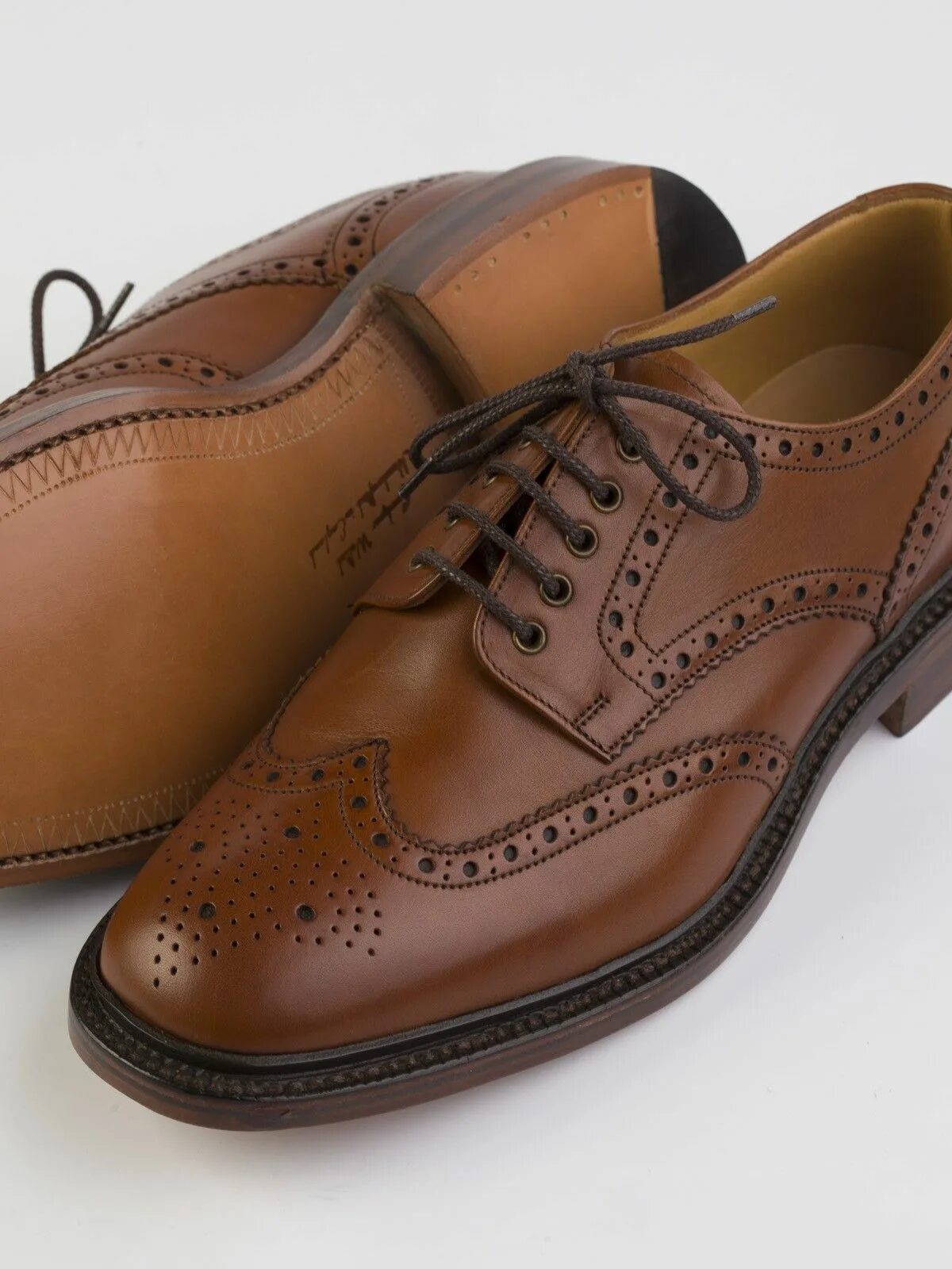 Loake Chester Black. Loake Chester tan. Loake Sedbergh. Loake обувь. Модели мужской обуви