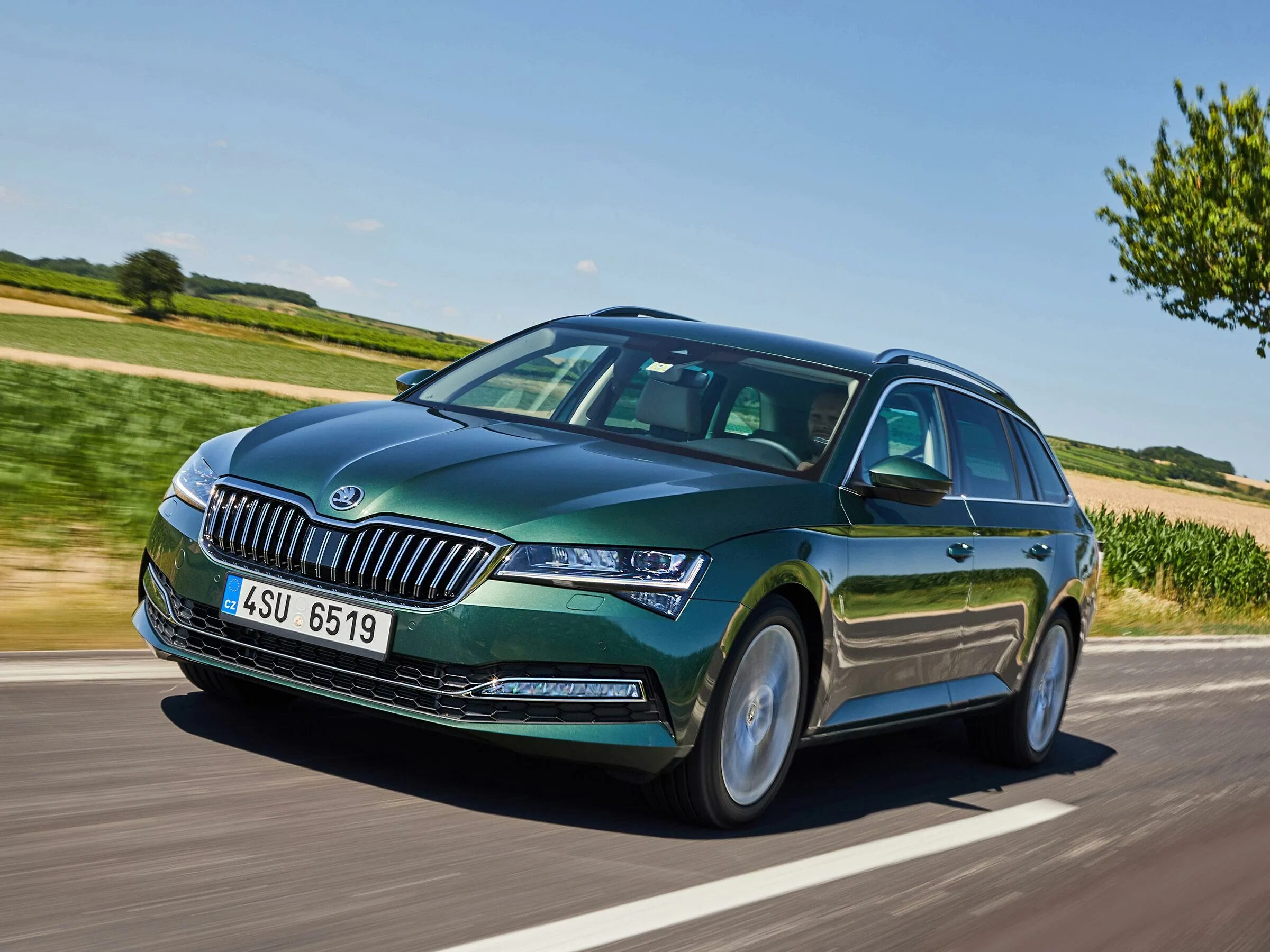 Комби 4. Новая Шкода Суперб. Skoda Superb 2019. Шкода Суперб 3.