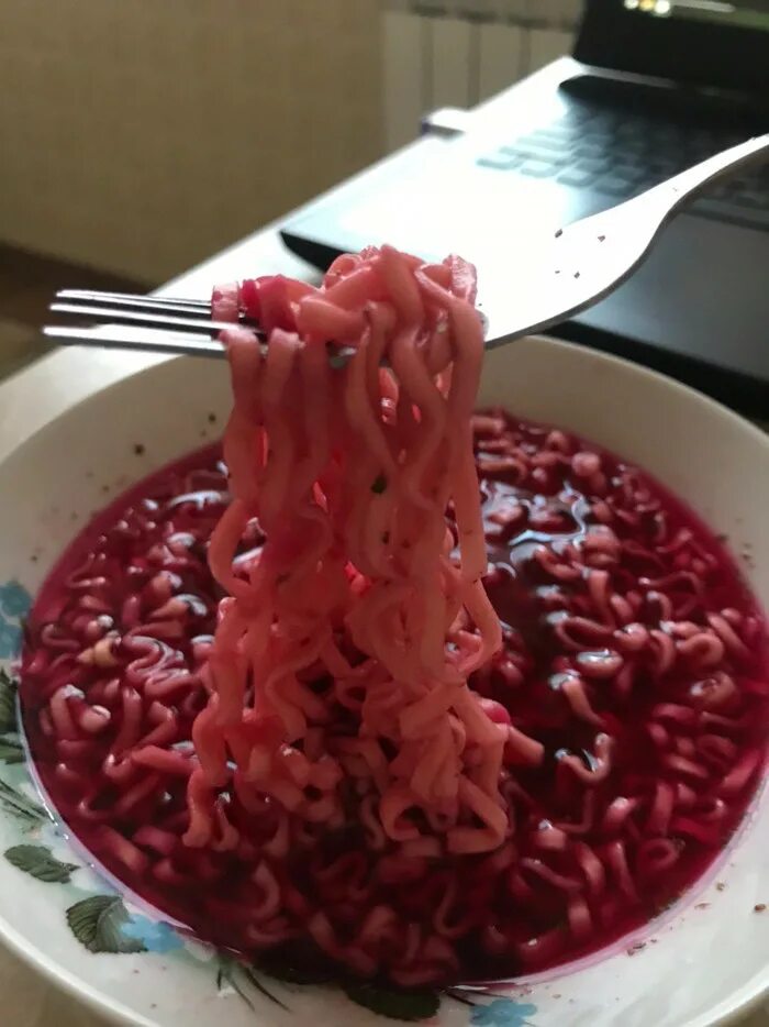 Лапша вау чоу. Доширак борщ. лапша со вкусом борща. вкус борща. лапша быстрого приготовления вау чоу.