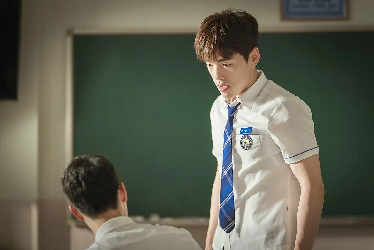 Хо джон-ын. Школа 2017 дорама. Школа 2017 джон хен о. Скул 2017. Скул 2017.