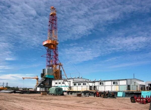 буровая станция. буровая вышка gd50. Bmh 360 буровой станок. спбу (самоподъемная буровая установка) "мурманская".