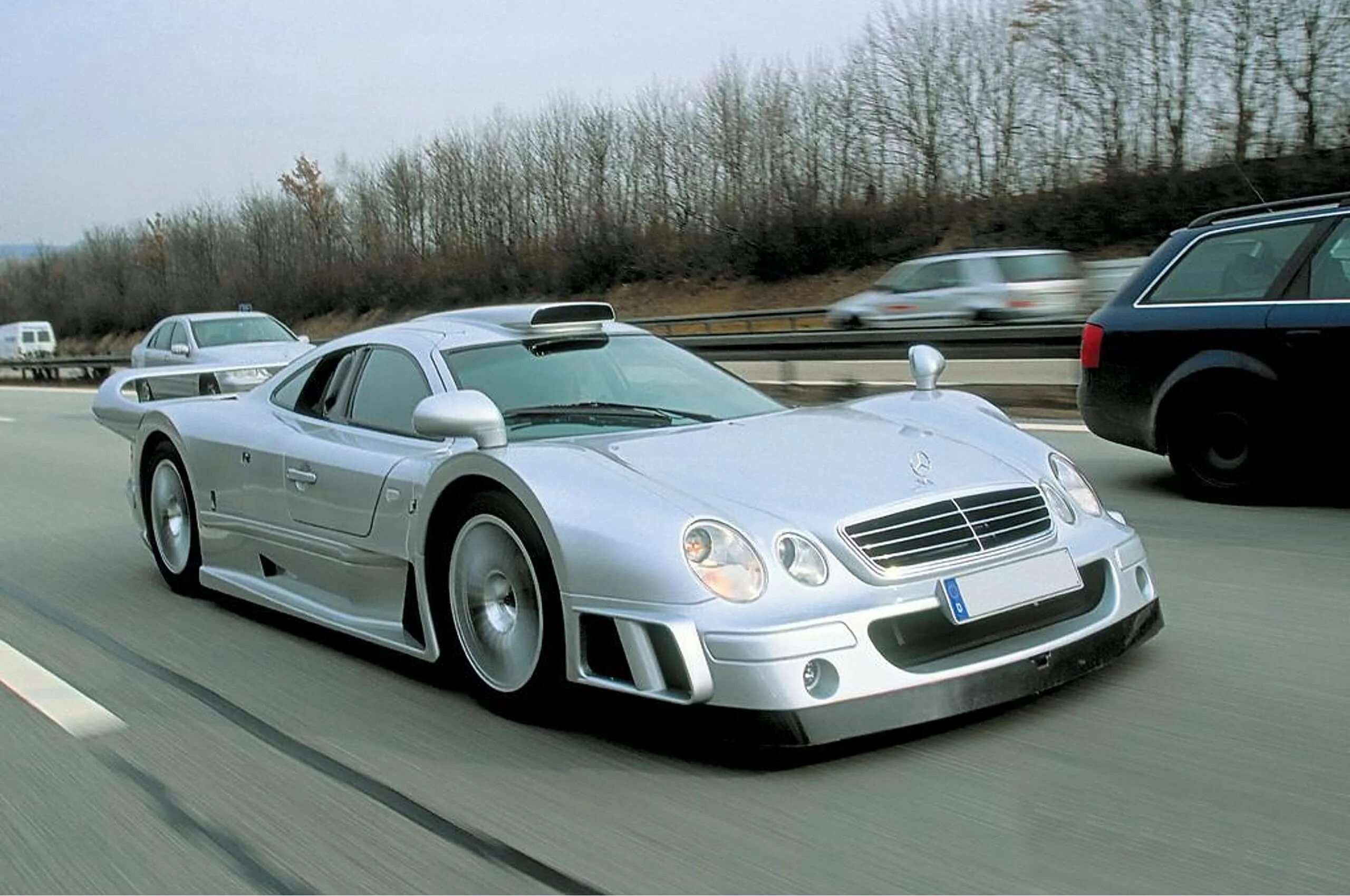 Дорогой мерс. Mercedes-Benz CLK GTR. Mercedes Benz CLK GTR AMG. Mercedes CLK GTR AMG. Mercedes Benz CLK GTR Street Version.