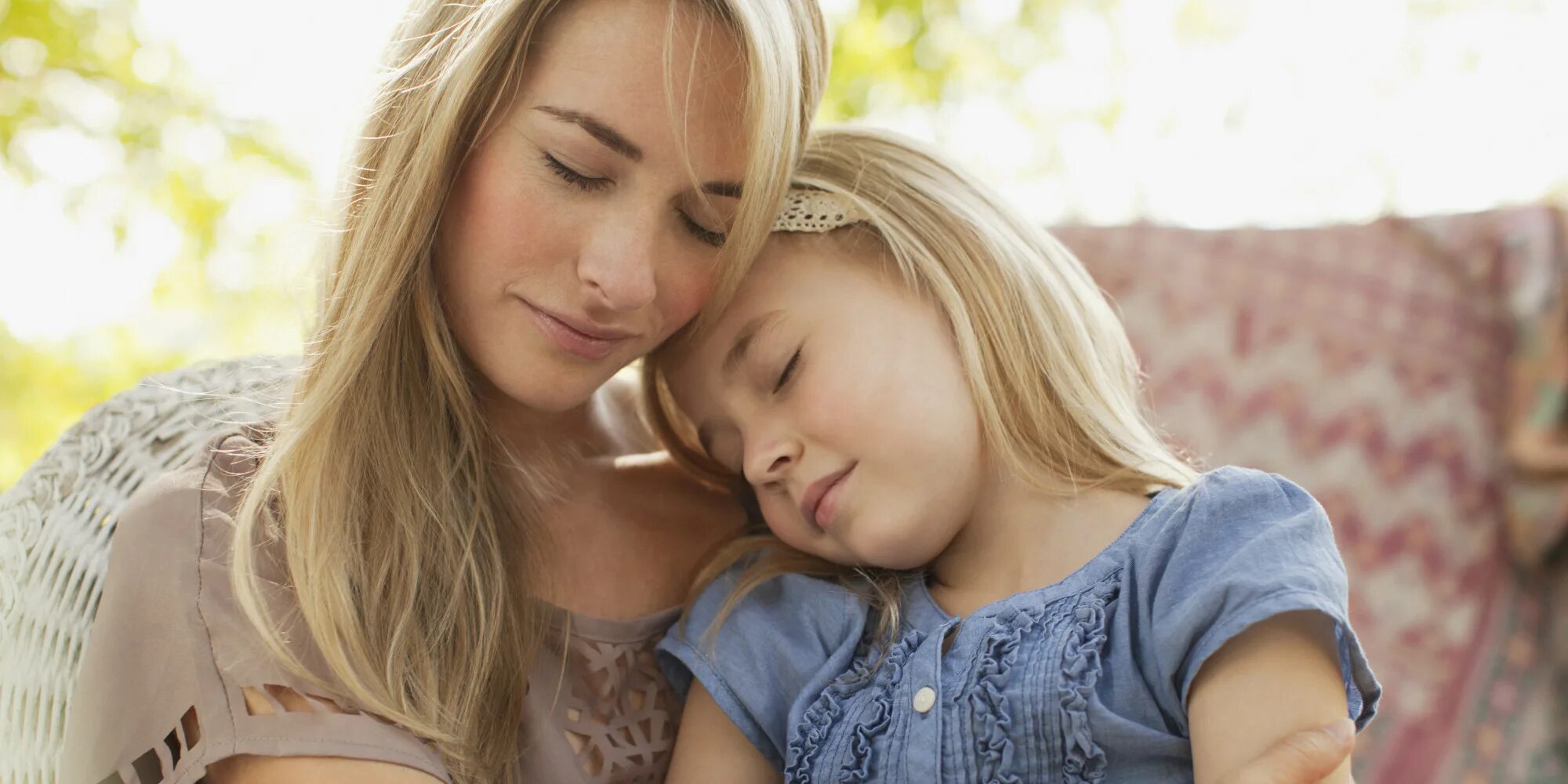 Mother and дочка. Mom + дочь. Sweet mom. Sisters daughter is