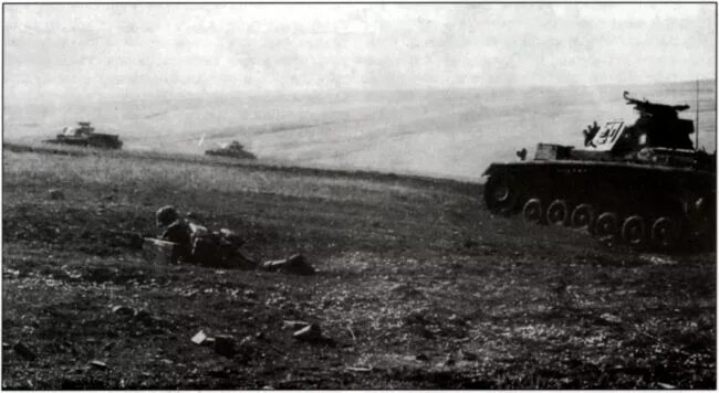 Битва под дубно 1941 танковая. Танк т-35 битва под дубно. Былинин с. Самое крупное танковое сражение 1941. Битва под дубно 1941 танковая.