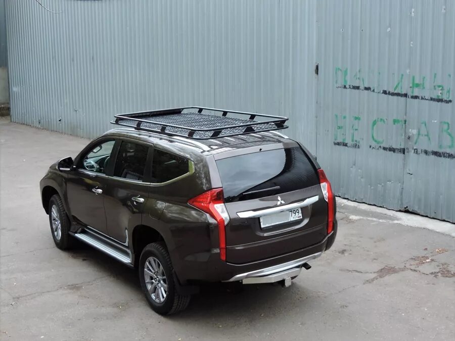 Автобокс митсубиси паджеро спорт 2. Mitsubishi pajero sport 3 багажник. Багажник на крышу митсубиси паджеро спорт 3. Pajero 4 багажник. Багажник на паджеро спорт 3.