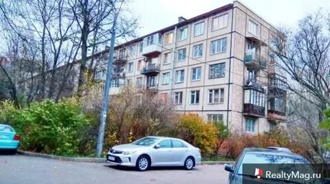 Космонавтов 38