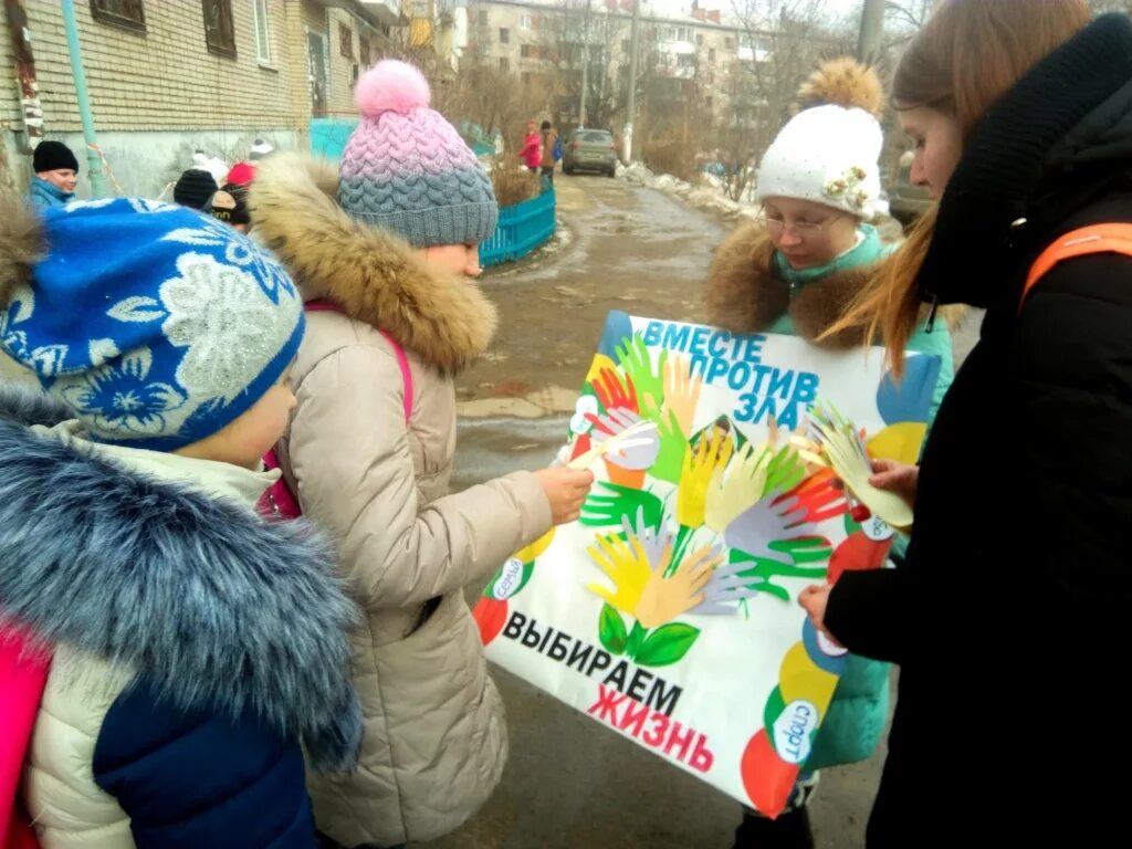 акции для привлечения клиентов. акция привлекающая клиента. волонтерские акции. акции в пивных магазинах. акция реклама.