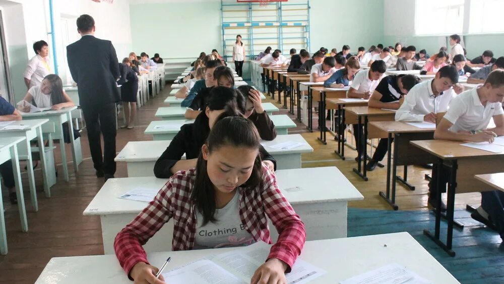 Образование в киргизии. Общереспубликанское тестирование в кыргызстане. орт экзамен в киргизии. школа кыргызстан. экзамены кыргызстан в школе.