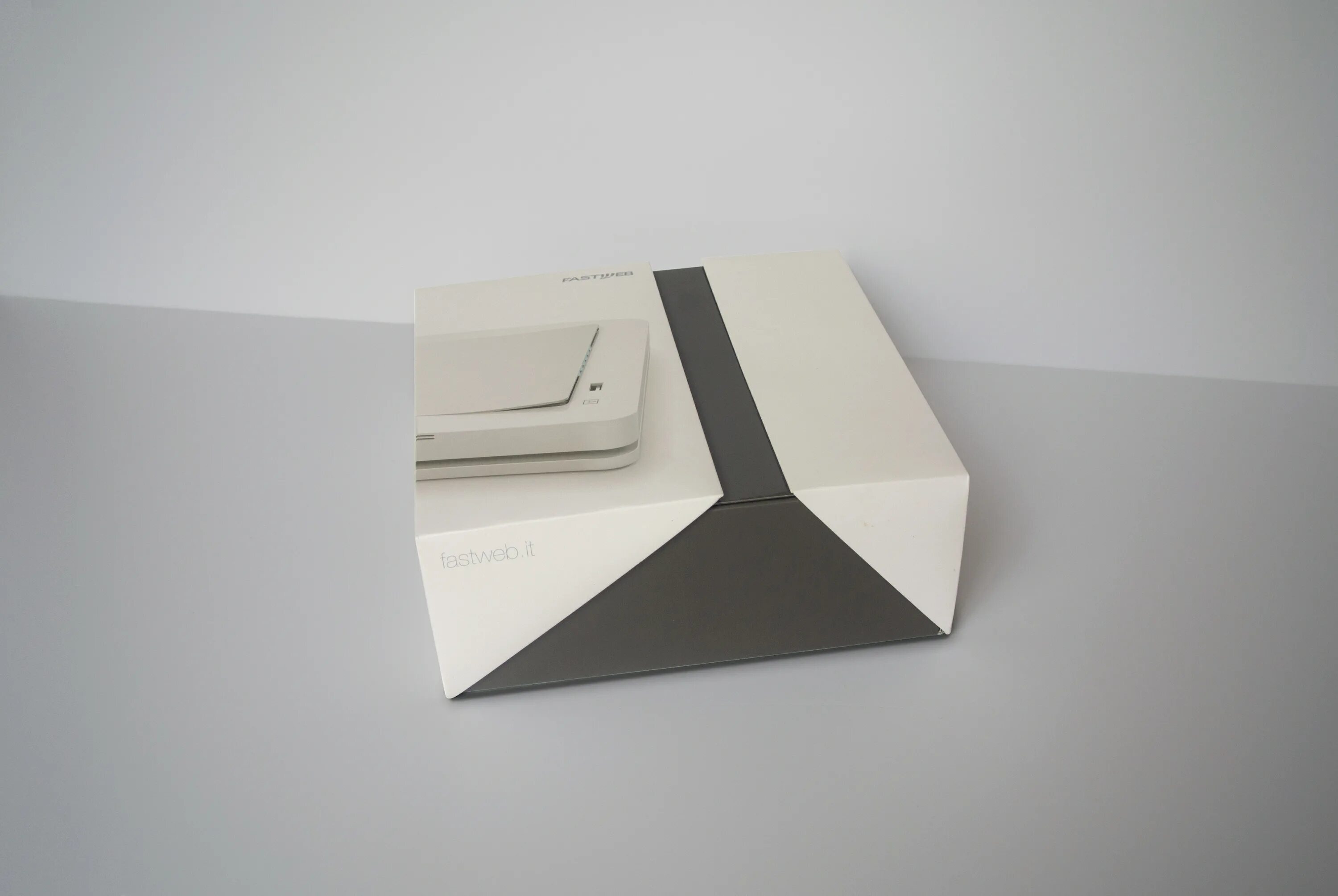 Device box. Modern minimalistic Packaging Design. Top Packaging. Top package.