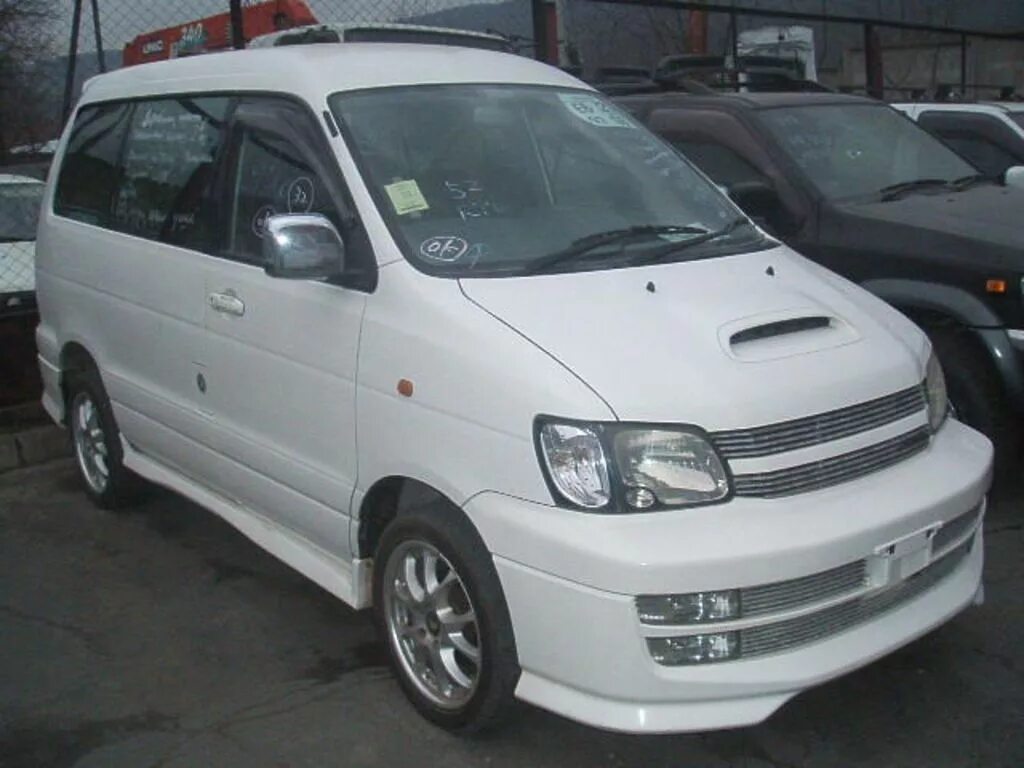 Тойота Lite Ace Noah, 1999. Toyota Lite Ace Noah 1999. Toyota LITEACE Noah. Toyota Lite Ace Noah.