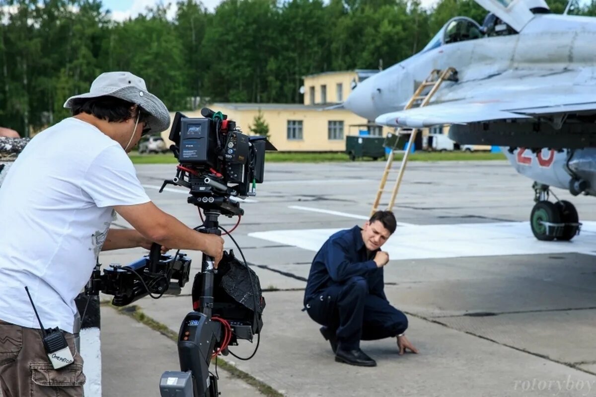 обнимая небо снимали. съемки многосерийного фильма небо. обнимая небо кадры. обнимая небо 2013. егор долгополов обнимая небо.