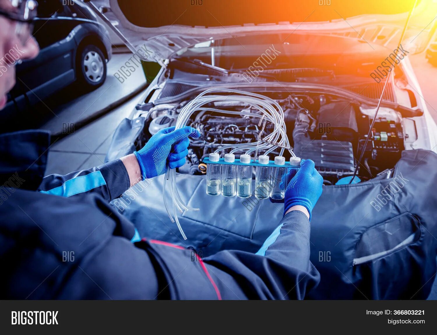 Clean injectors. Kz650 fuel Repair. Injection in car. Clean engine. Advertising car injector.
