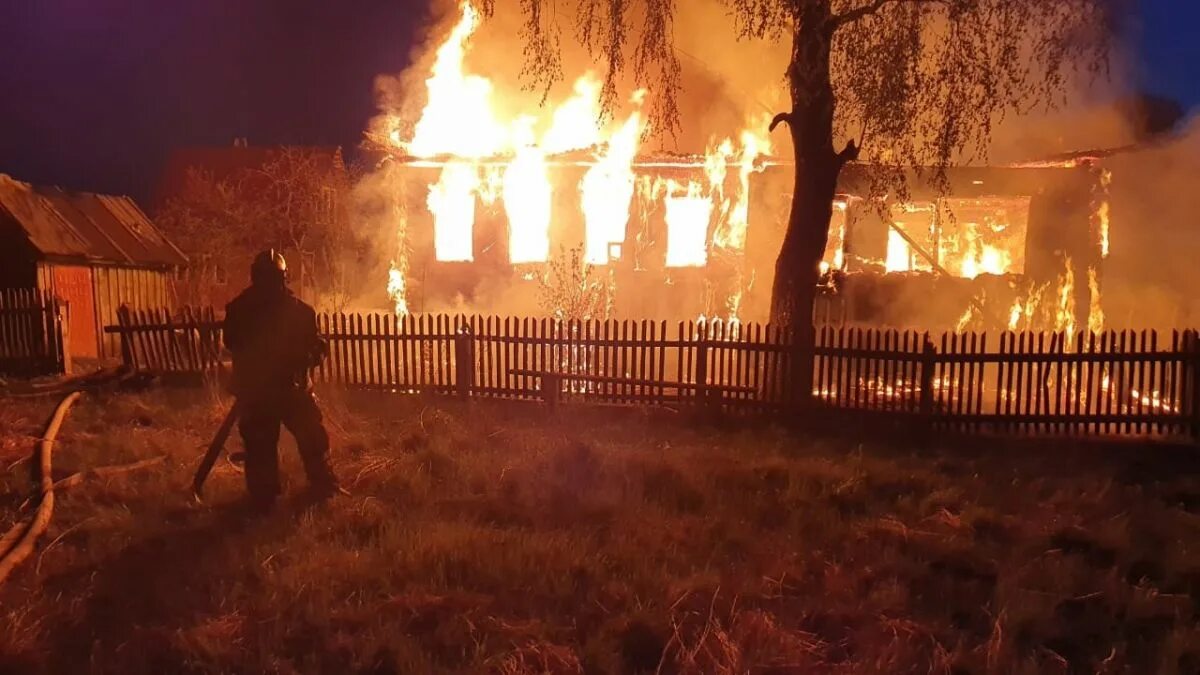 Пожар в деревне Костино Собинский район. Пожар в деревне Богдарня Петушинский район. Деревня Ларионово Владимирская область. Пожар в Владимирской области деревня Обашево. Песня дом сгорел